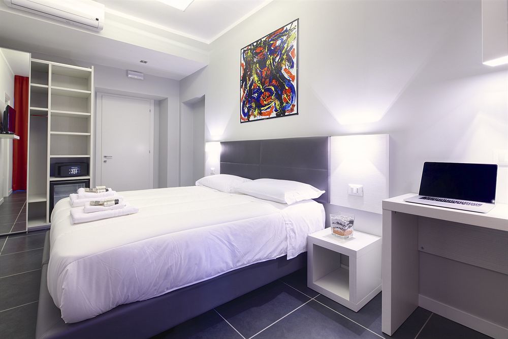 Nearhome Smart Suites Guest House Roma Exterior foto